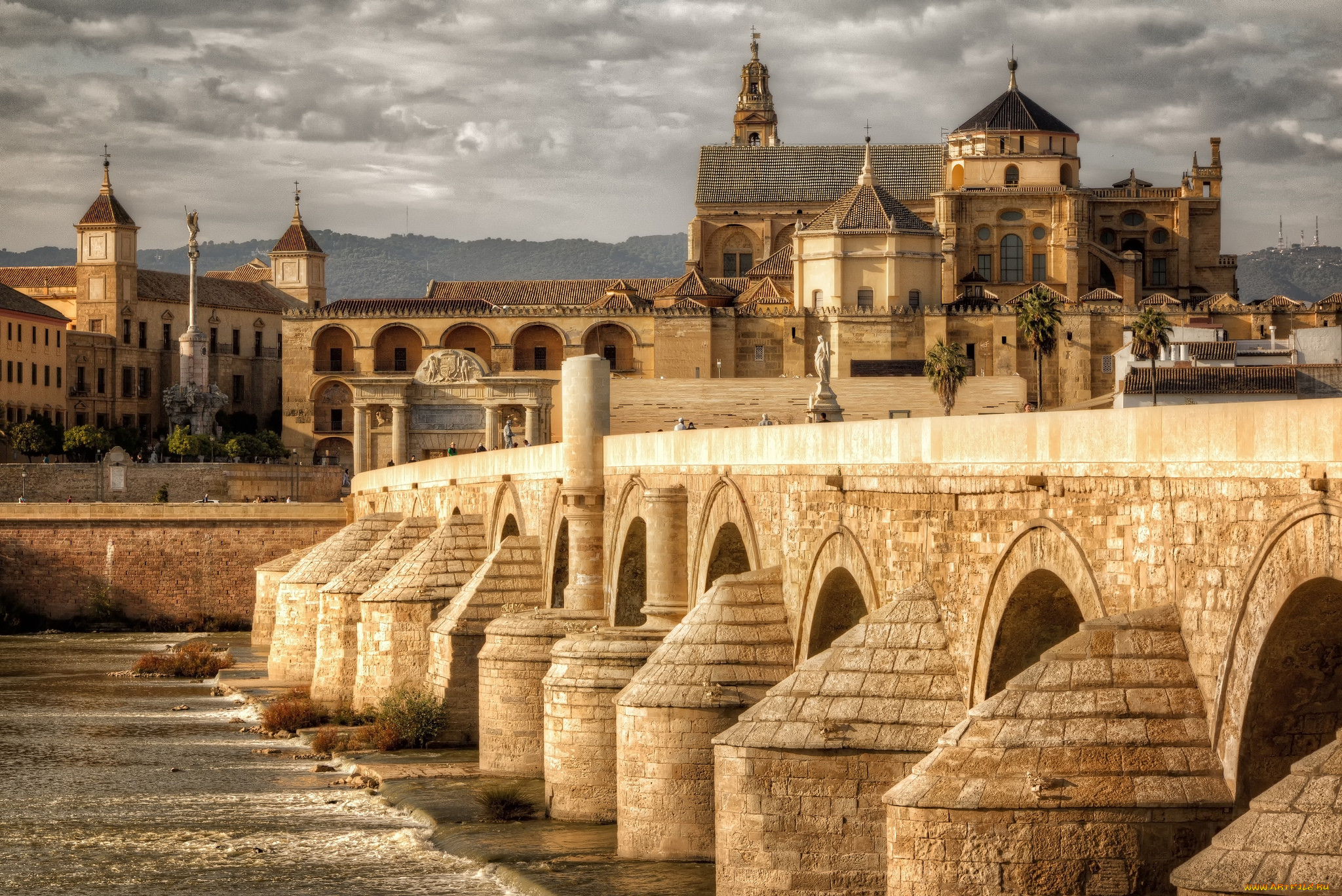 Историческое и культурное наследие это. Испания ЮНЕСКО Кордова. Памятники ЮНЕСКО В Испании. Объекты культурного наследия ЮНЕСКО В Испании.